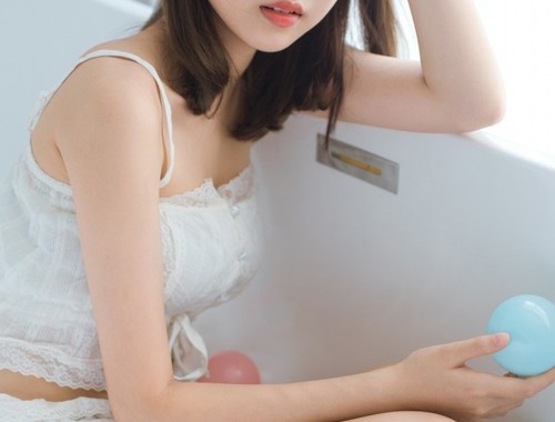孙俪被军方大佬消费始末天涯，背后是怎样的明星塑造与利益博弈？